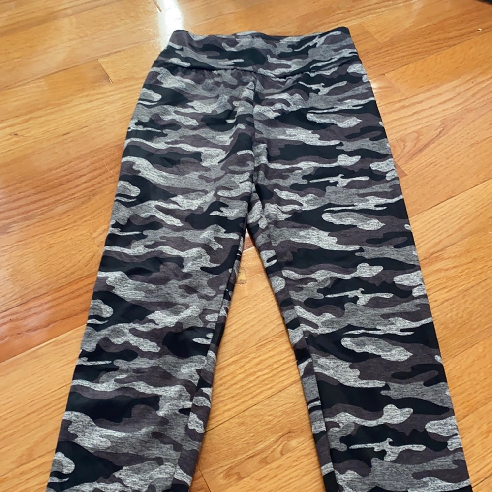 Camo leggings